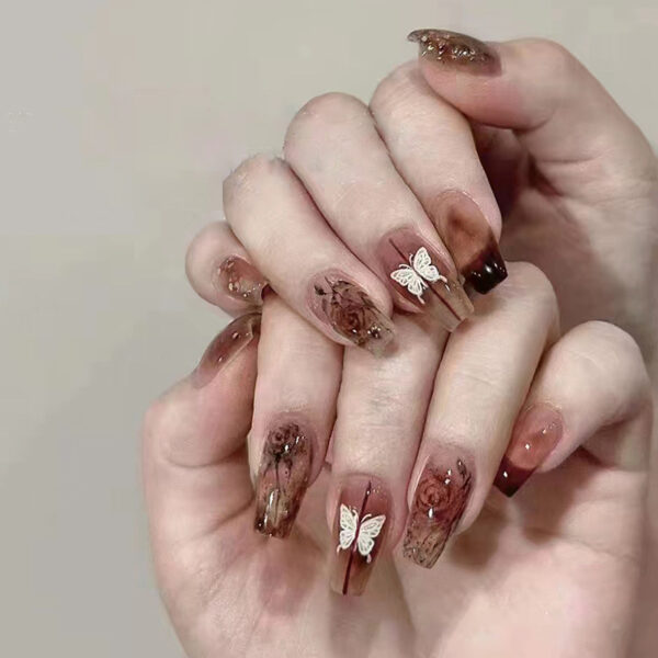 أظافر صناعية متوسطة مربعة لامعة مع تصميم فضي، 24 قطعة